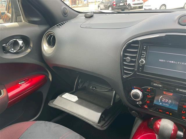 ジューク １５ＲＸ　Ｖセレ　パーソナライゼーション　純正ＳＤナビ（ＣＤ、ＤＶＤ、Ｂｌｕｅｔｏｏｔｈ、ワンセグ）　バックカメラ　アイドリングストップ　衝突被害軽減ブレーキ　横滑り防止　ウィンカーミラー　純正フロアマット　ドアバイザー（37枚目）