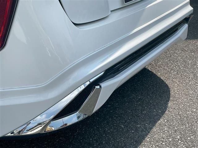 プリウス Ｓ　純正ＳＤナビ（ＣＤ、Ｂｌｕｅｔｏｏｔｈ、ワンセグ）　ＥＴＣ　エアロ　ＬＥＤ　クルコン　オートハイビーム　純正フロアマット　ドアバイザー　衝突被害軽減ブレーキ　横滑り防止　レーンキープ（13枚目）