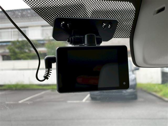 アルトラパン Ｓ　メモリーナビ　バックカメラ　ドラレコ　衝突軽減ブレーキ　シートヒーター　フルセグＴＶ　Ｂｌｕｅｔｏｏｔｈ　ＤＶＤ再生　ＵＳＢ入力　アイドリングストップ　ＨＩＤライト　オートライト　プッシュスタート（23枚目）