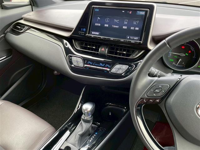 Ｃ－ＨＲ Ｇ　モデリスタエアロ　純正９インチナビ　バックカメラ　ＨＤＭＩ入力　ＵＳＢ入力　フルセグＴＶ　シートヒーター　純正ラゲッジマット　ブラインドスポットモニター　衝突軽減ブレーキ　オートハイビーム（22枚目）