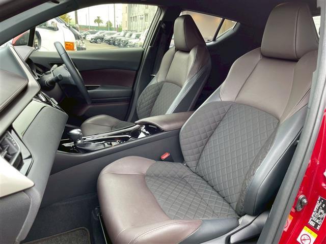 Ｃ－ＨＲ Ｇ　モデリスタエアロ　純正９インチナビ　バックカメラ　ＨＤＭＩ入力　ＵＳＢ入力　フルセグＴＶ　シートヒーター　純正ラゲッジマット　ブラインドスポットモニター　衝突軽減ブレーキ　オートハイビーム（38枚目）