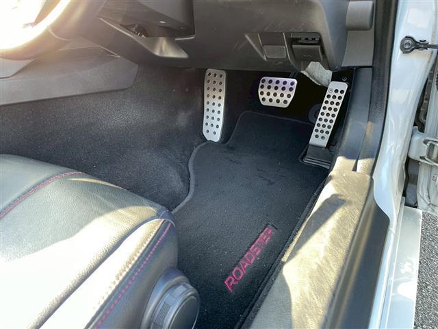 ロードスター Sレザーパッケージ BOSEサウンド メーカーナビ バックカメラ 黒レザーシート シートヒーター ブラインドスポットモニター レーンキープアシスト パドルシフト フルセグTV Bluetooth DVD再生 ETC(42枚目)