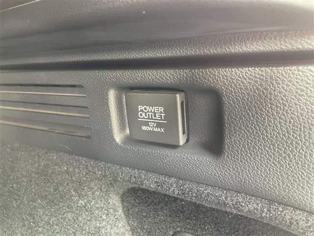 ヴェゼル ハイブリッドＺ・ホンダセンシング　純正９インチＳＤナビ　フルセグ　ＣＤ　ＤＶＤ　Ｂｌｕｅｔｏｏｔｈ　ＨＤＭＩ　バックカメラ　ＥＴＣ　シートヒーター　クルコン　ステアリングリモコン　純正フロアマット　ドアバイザー　ＬＥＤ　フォグランプ（26枚目）