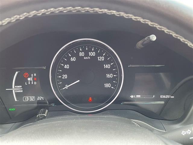 ヴェゼル ハイブリッドＺ・ホンダセンシング　純正９インチＳＤナビ　フルセグ　ＣＤ　ＤＶＤ　Ｂｌｕｅｔｏｏｔｈ　ＨＤＭＩ　バックカメラ　ＥＴＣ　シートヒーター　クルコン　ステアリングリモコン　純正フロアマット　ドアバイザー　ＬＥＤ　フォグランプ（34枚目）