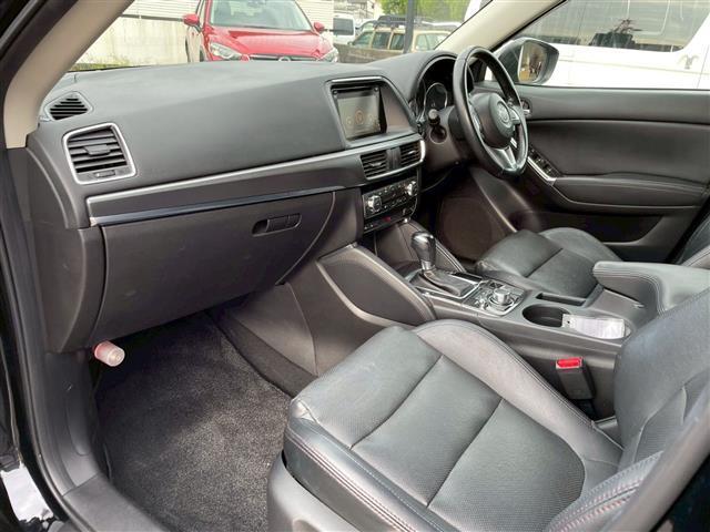 CX-5 XD Lパッケージ 純正SDナビ フルセグ CD DVD Bluetooth USB ETC シートヒーター クルコン パワーシート ステアリングリモコン 衝突被害軽減ブレーキ レーンキープ 純正フロアマット(19枚目)