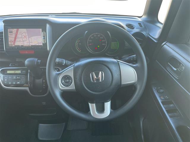 N-BOX G SSパッケージ 純正ナビ(CD、DVD、Bluetooth、ワンセグTV) ETC バックカメラ 両側パワースライドドア シティブレーキアクティブ 純正フロアマット、ドアバイザー(20枚目)