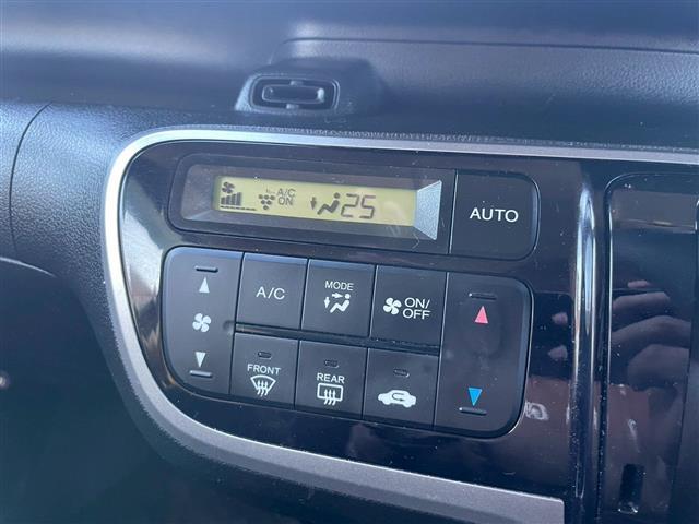 N-BOX G SSパッケージ 純正ナビ(CD、DVD、Bluetooth、ワンセグTV) ETC バックカメラ 両側パワースライドドア シティブレーキアクティブ 純正フロアマット、ドアバイザー(23枚目)