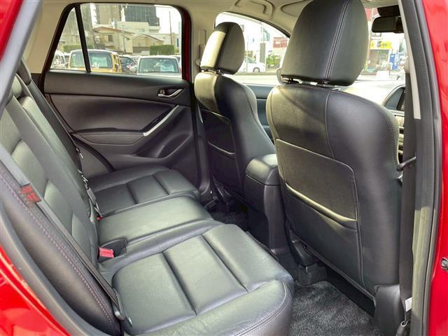ＣＸ－５ ＸＤ　Ｌパッケージ　ワンオーナー　シートヒーター　パワーシート　純正ＳＤナビ　フルセグ　ＣＤ　ＤＶＤ　Ｂｌｕｅｔｏｏｔｈ　ＥＴＣ　バックカメラ　クルコン　衝突被害軽減ブレーキ　レーンキープ　リアセンサー　純正フロアマット（19枚目）
