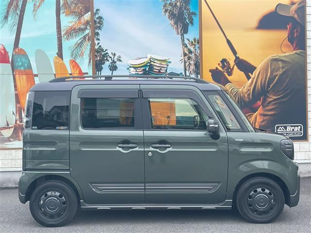 スペーシアギア ハイブリッドXZ 全方位カメラ 純正ナビ フルセグ CD DVD Bluetooth シートヒーター 両側パワースライド クルコン ETC ドラレコ 衝突被害軽減ブレーキ 横滑り防止 レーンキープ 純正フロアマット(5枚目)