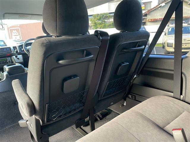 ハイエースワゴン 　パナソニックＳＤナビ（ＣＤ　Ｂｌｕｅｔｏｏｔｈ　ワンセグＴＶ）　ＡＣ１００Ｖコンセント　ＥＴＣ　片側パワースライドドア　衝突軽減ブレーキ　レーンキープアシスト　オートハイビーム　オートライト（17枚目）