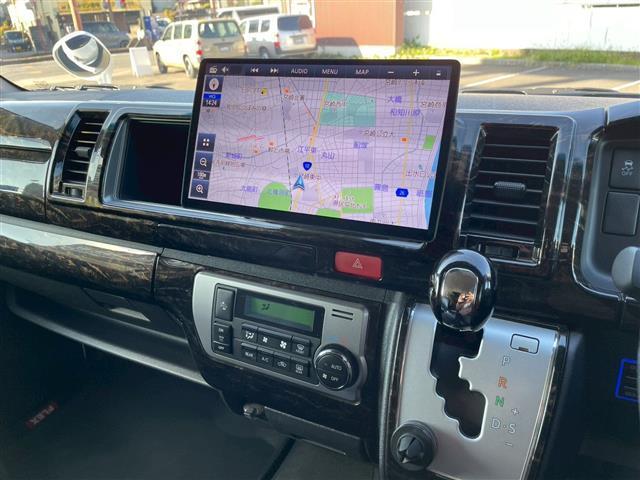 １０型有機ＥＬフローティングナビ　Ｂｌｕ−ｒａｙ再生　ＤＶＤ再生　Ｂｌｕｅｔｏｏｔｈ