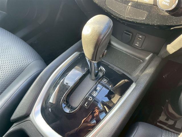 エクストレイル 20X エマージェンシーブレーキパッケージ 純正コネクトナビ 全方位カメラ シートヒーター クルコン ETC 衝突被害軽減ブレーキ 横滑り防止 純正フロアマット ドアバイザー カプロンシート LED フロントフォグ(31枚目)