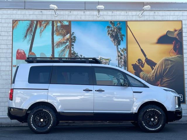 デリカD:5 シャモニー WEDSホイール オープンカントリーR/T アルパイン11インチナビ・12.8インチフリップダウンモニター 全方位カメラ ルーフラック ヘッドライトシャドウ 前席シートヒーター D席パワーシート(4枚目)