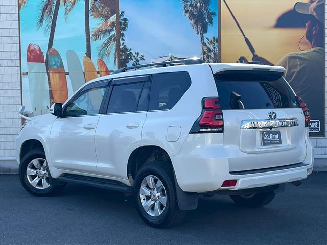 ランドクルーザープラド TX Lパッケージ 純正9インチナビ デジタルインナーミラー フロントカメラ バックカメラ ルーフレール 黒レザーシート エアシート シートヒーター パワーシート センターデフロック ETC2.0 ドラレコ(9枚目)