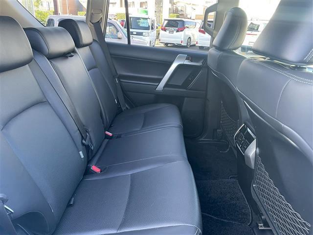 ランドクルーザープラド TX Lパッケージ 純正9インチナビ デジタルインナーミラー フロントカメラ バックカメラ ルーフレール 黒レザーシート エアシート シートヒーター パワーシート センターデフロック ETC2.0 ドラレコ(17枚目)