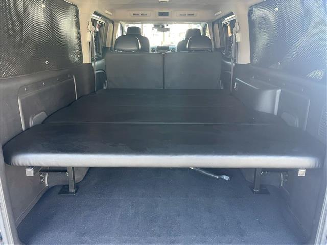 キャラバン ロングプロスタイルグランドプレミアムＧＸ　ベッドキット　防水シート　ルーフスポイラー　ヒッチメンバー　純正ＳＤナビ（ＣＤ・ＤＶＤ・Ｂｌｕｅｔｏｏｔｈ・フルセグＴＶ）全方位カメラ　デジタルインナーミラー　ＥＴＣ　ドライブレコーダー（14枚目）