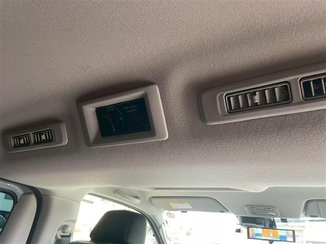 キャラバン ロングプロスタイルグランドプレミアムＧＸ　ベッドキット　防水シート　ルーフスポイラー　ヒッチメンバー　純正ＳＤナビ（ＣＤ・ＤＶＤ・Ｂｌｕｅｔｏｏｔｈ・フルセグＴＶ）全方位カメラ　デジタルインナーミラー　ＥＴＣ　ドライブレコーダー（33枚目）