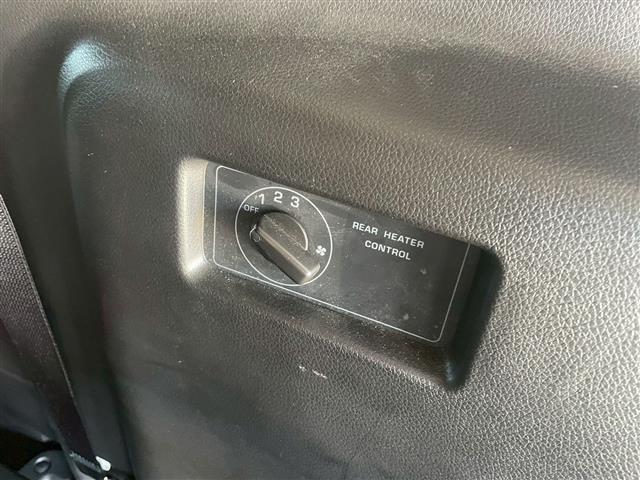 キャラバン ロングプロスタイルグランドプレミアムＧＸ　ベッドキット　防水シート　ルーフスポイラー　ヒッチメンバー　純正ＳＤナビ（ＣＤ・ＤＶＤ・Ｂｌｕｅｔｏｏｔｈ・フルセグＴＶ）全方位カメラ　デジタルインナーミラー　ＥＴＣ　ドライブレコーダー（34枚目）