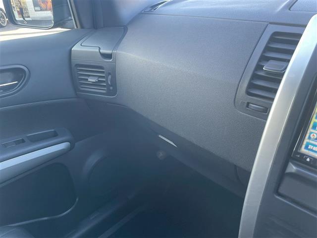 エクストレイル ２０Ｘｔｔ　ＲＡＹＳホイール　リアスポイラー　バンパーガード　サイドモール　純正ナビ　フルセグ　ＤＶＤ　ＣＤ　Ｂｌｕｅｔｏｏｔｈ　ＵＳＢ　シートヒーター　ＥＴＣ　クルコン　フォグランプ　切替４ＷＤ　オートライト（38枚目）