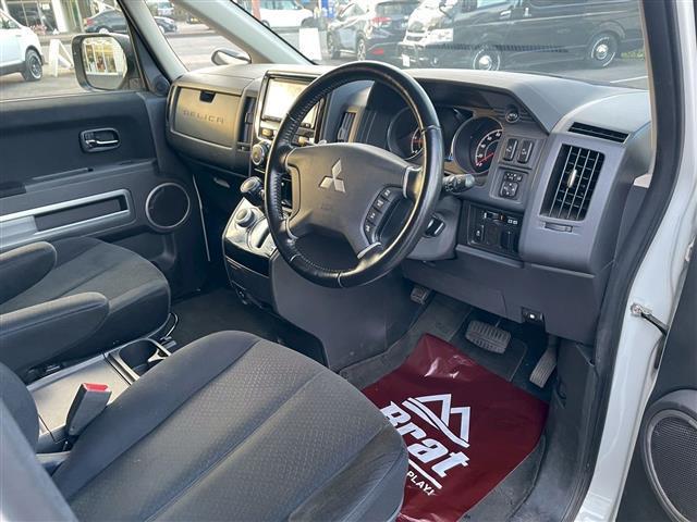 デリカD:5 D パワーパッケージ 切替4WD クラリオンナビ バックカメラ 両側パワースライドドア フルセグテレビ Bluetooth DVD再生 前席シートヒーター クルーズコントロール パドルシフト HIDライト ETC(12枚目)