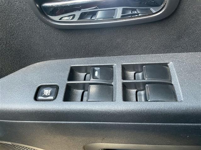 デリカD:5 D パワーパッケージ 切替4WD クラリオンナビ バックカメラ 両側パワースライドドア フルセグテレビ Bluetooth DVD再生 前席シートヒーター クルーズコントロール パドルシフト HIDライト ETC(41枚目)