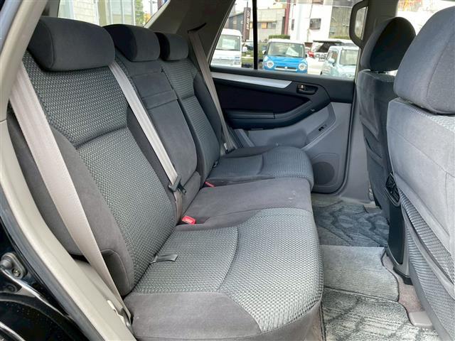 ハイラックスサーフ SSR-X20thアニバーサリーエディション 特別仕様車 センターデフロック 2段式ラゲッジボード AC100Vコンセント ルーフレール メッキドアミラー LEDヘッドライト ETC 純正フロアマット トランクイージークローザー オートライト(14枚目)