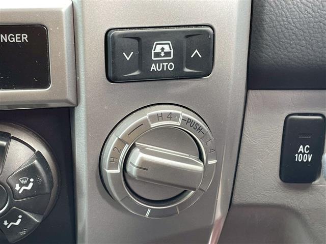 ハイラックスサーフ SSR-X20thアニバーサリーエディション 特別仕様車 センターデフロック 2段式ラゲッジボード AC100Vコンセント ルーフレール メッキドアミラー LEDヘッドライト ETC 純正フロアマット トランクイージークローザー オートライト(26枚目)