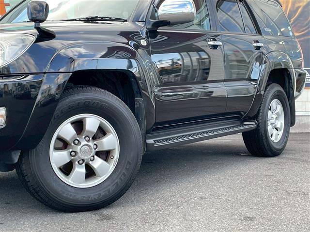 ハイラックスサーフ SSR-X20thアニバーサリーエディション 特別仕様車 センターデフロック 2段式ラゲッジボード AC100Vコンセント ルーフレール メッキドアミラー LEDヘッドライト ETC 純正フロアマット トランクイージークローザー オートライト(32枚目)