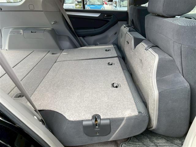 ハイラックスサーフ SSR-X20thアニバーサリーエディション 特別仕様車 センターデフロック 2段式ラゲッジボード AC100Vコンセント ルーフレール メッキドアミラー LEDヘッドライト ETC 純正フロアマット トランクイージークローザー オートライト(39枚目)