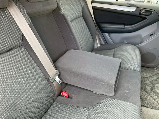 ハイラックスサーフ SSR-X20thアニバーサリーエディション 特別仕様車 センターデフロック 2段式ラゲッジボード AC100Vコンセント ルーフレール メッキドアミラー LEDヘッドライト ETC 純正フロアマット トランクイージークローザー オートライト(40枚目)