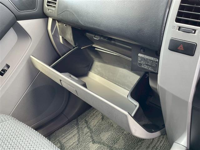 ハイラックスサーフ SSR-X20thアニバーサリーエディション 特別仕様車 センターデフロック 2段式ラゲッジボード AC100Vコンセント ルーフレール メッキドアミラー LEDヘッドライト ETC 純正フロアマット トランクイージークローザー オートライト(41枚目)