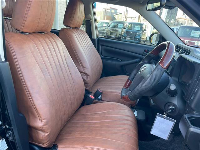 プロボックス ハイブリッドＦ　自社新車仕入カスタム　１インチリフトアップ　ＴＯＹＯオープンカントリーＲＴタイヤ　エクストリームＪホイール　タコマルックグリル　グレイスシートカバー　ウッドコンビステアリング　衝突被害軽減ブレーキ（15枚目）