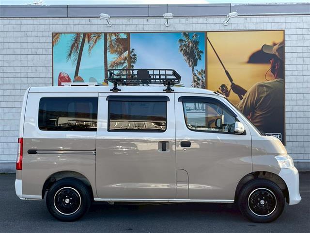 タウンエースバン GL ソーラーパネル充電ポータブルバッテリー ベットキット 収納ボックス センターテーブル ルーフラック シートカバー ケンウッドメモリーナビ バックカメラ 前後ドラレコ フルセグTV USB入力 ETC(28枚目)