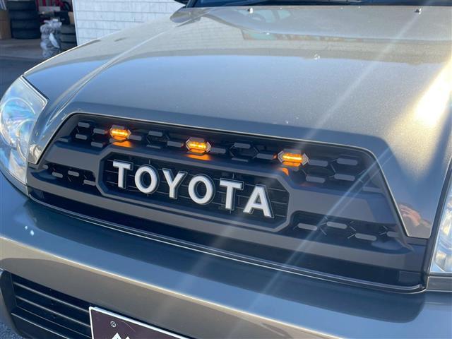 �r�t�u���X�I��{�I�ɂ͂`�h�r�]���_�R�D�T�_�ȏ�̎��q��S���l�b�g���[�N���ڗ������I���Ďd���ꂵ�Ă���܂��B�m�[�}�����p����J�X�^�����p�܂ő����̕i�����B�����Ƃ��T���̂P�䂪������܂��B