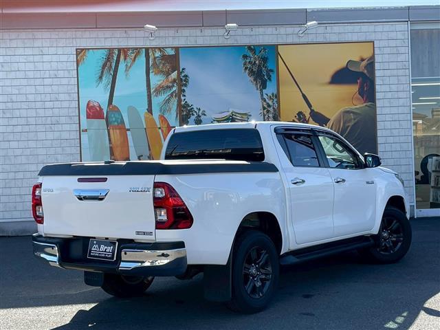 ハイラックス Ｚ　純正ハードトノカバー　純正ベッドライナー　９インチフローティングナビ　ＨＤＭＩ入力　ＵＳＢ入力　フルセグＴＶ　Ｂｌｕｅｔｏｏｔｈ　バックカメラ　前後ドラレコ　コーナーセンサー　ＥＴＣ　純正フロアマット（3枚目）