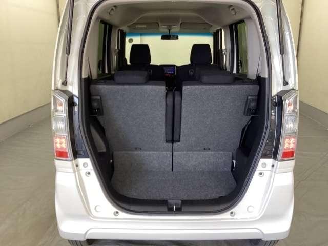 G・Lパッケージ 車内チタニア抗菌防臭施工済 CDステレオ キーフリ スマートキー・プッシュスタート バックカメラ付き AUX対応 WエアB イモビ 両側スライド片側電動 ベンチシ-ト パワーウィンド ナビTV 禁煙(17枚目)