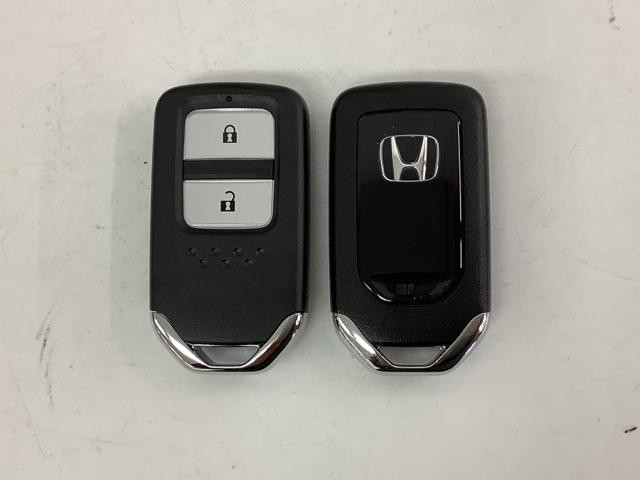 e:HEVホーム ドライブレコーダー前後装着 当社デモカー キーフリー Rカメラ LEDヘッドライト フルセグTV クルーズコントロール アイドリングストップ CD ETC車載器 横滑り防止 スマートキー ワンオーナー(11枚目)