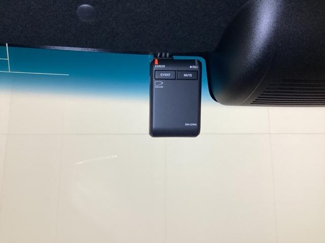 Ｎ－ＢＯＸカスタム Ｌ・ターボコーディネートスタイル　光触媒抗菌消臭施工済　Ｂモニター　クルコン　ＬＥＤ　ＤＶＤ再生　Ａライト　横滑防止装置　カーテンエアバッグ　コーナーセンサー　Ｗエアバッグ　ベンチシート　フルセグＴＶ　キーフリーシステム　ＵＳＢ（18枚目）