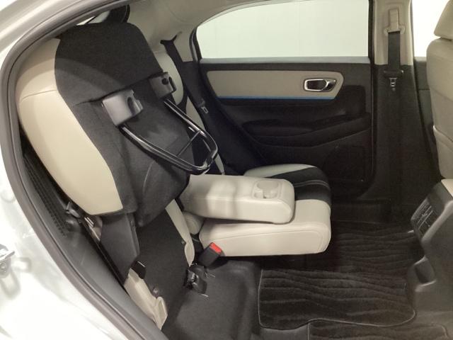 ヴェゼル ｅ：ＨＥＶＺ・ＰＬａＹパッケージ　中古スタッドレスタイヤ、純正メモリーナビ、ドライブレコーダー前後装着＋ＥＴＣ２．０付　当社デモカー　オートクルーズコントロール　アイドリングストップ　ドラレコ　ワンオーナー　ＬＥＤヘッド　ＵＳＢ（25枚目）