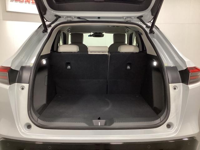 ヴェゼル ｅ：ＨＥＶＺ・ＰＬａＹパッケージ　中古スタッドレスタイヤ、純正メモリーナビ、ドライブレコーダー前後装着＋ＥＴＣ２．０付　当社デモカー　オートクルーズコントロール　アイドリングストップ　ドラレコ　ワンオーナー　ＬＥＤヘッド　ＵＳＢ（27枚目）