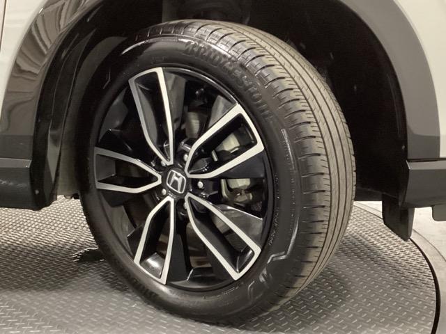 ヴェゼル ｅ：ＨＥＶＺ・ＰＬａＹパッケージ　中古スタッドレスタイヤ、純正メモリーナビ、ドライブレコーダー前後装着＋ＥＴＣ２．０付　当社デモカー　オートクルーズコントロール　アイドリングストップ　ドラレコ　ワンオーナー　ＬＥＤヘッド　ＵＳＢ（30枚目）