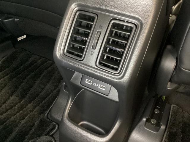 ヴェゼル e:HEVZ 純正フルセグメモリーナビ、ホンダセンシング、サイドエアバック、LEDヘッドライト、ETC、純正フロントドラレコ、フロントシートヒーター、パワーテールゲート、純正アルミホイール、光触媒抗菌消臭施工済(23枚目)