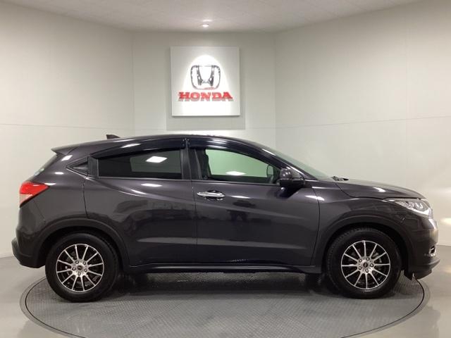 ヴェゼル Ｘ・ホンダセンシング　純正フルセグメモリーナビ、ホンダセンシング、サイドエアバック、ＬＥＤヘッドライト、フォグランプ、ＥＴＣ、いまコレ＋新品・フロアカーペットマット　光触媒抗菌消臭施工済　Ｒカメラ　Ｗエアバッグ　盗難防止（6枚目）