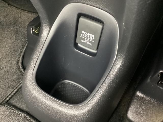 ヴェゼル Ｘ・ホンダセンシング　純正フルセグメモリーナビ、ホンダセンシング、サイドエアバック、ＬＥＤヘッドライト、フォグランプ、ＥＴＣ、いまコレ＋新品・フロアカーペットマット　光触媒抗菌消臭施工済　Ｒカメラ　Ｗエアバッグ　盗難防止（20枚目）