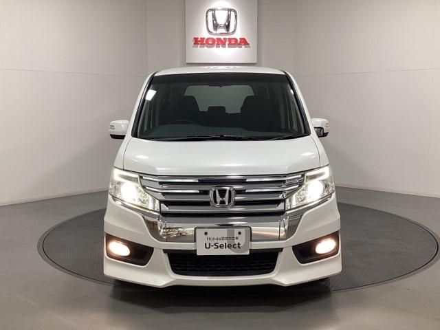 ステップワゴンスパーダ Ｚ　純正フルセグメモリーナビ、リヤカメラ、ＨＩＤヘッドライト、両側パワースライドドア、ＥＴＣ、アイドリングストップ、スマートキー、純正アルミホイール、光触媒抗菌消臭施工済　横滑防止　イモビ　スマキー　ＰＳ（2枚目）