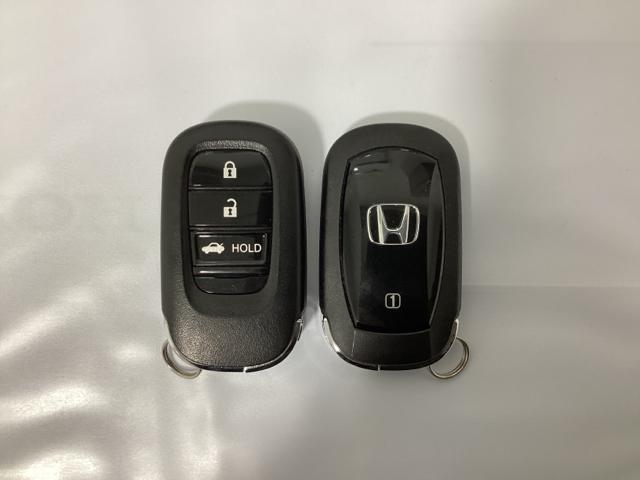 アコード ｅ：ＨＥＶ　純正フルセグメモリーナビ、ホンダセンシング、サイドエアバック、ＬＥＤヘッドライト、純正前後ドラレコ、２．０ＥＴＣ、シートヒーター、純正アルミホイール、パワーシート、光触媒抗菌消臭施工済　フルセグテレビ（15枚目）