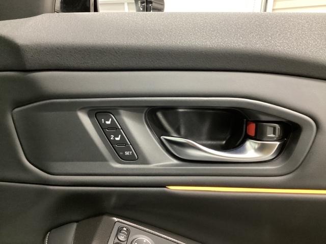 アコード ｅ：ＨＥＶ　純正フルセグメモリーナビ、ホンダセンシング、サイドエアバック、ＬＥＤヘッドライト、純正前後ドラレコ、２．０ＥＴＣ、シートヒーター、純正アルミホイール、パワーシート、光触媒抗菌消臭施工済　フルセグテレビ（21枚目）