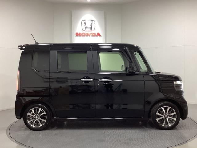 Ｎ－ＢＯＸカスタム ベースグレード　純正フルセグメモリーナビ、ホンダセンシング、サイドエアバック、ＬＥＤヘッドライト、片側パワースライドドア、中古スタッドレスタイヤ、純正前後ドラレコ、２．０ＥＴＣ、純正アルミホイール、　当社デモカー（6枚目）