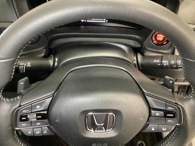 WR-V Z+ 純正フルセグメモリーナビ、ホンダセンシング、サイドエアバック、LEDヘッドライト、スマートキー、中古スタッドレスタイヤ、純正前後ドラレコ、2.0ETC、純正アルミホイール、 当社デモカー クリソナ(16枚目)