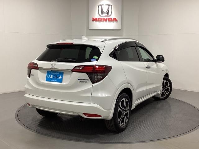 ヴェゼル ハイブリッドZ・ホンダセンシング 純正フルセグメモリーナビ、ホンダセンシング、サイドエアバック、LEDヘッドライト、ETC、電動シート、フロントシートヒーター、いまコレ+新品フロアカーペットマット付 光触媒抗菌消臭施工済 整備記録簿(5枚目)